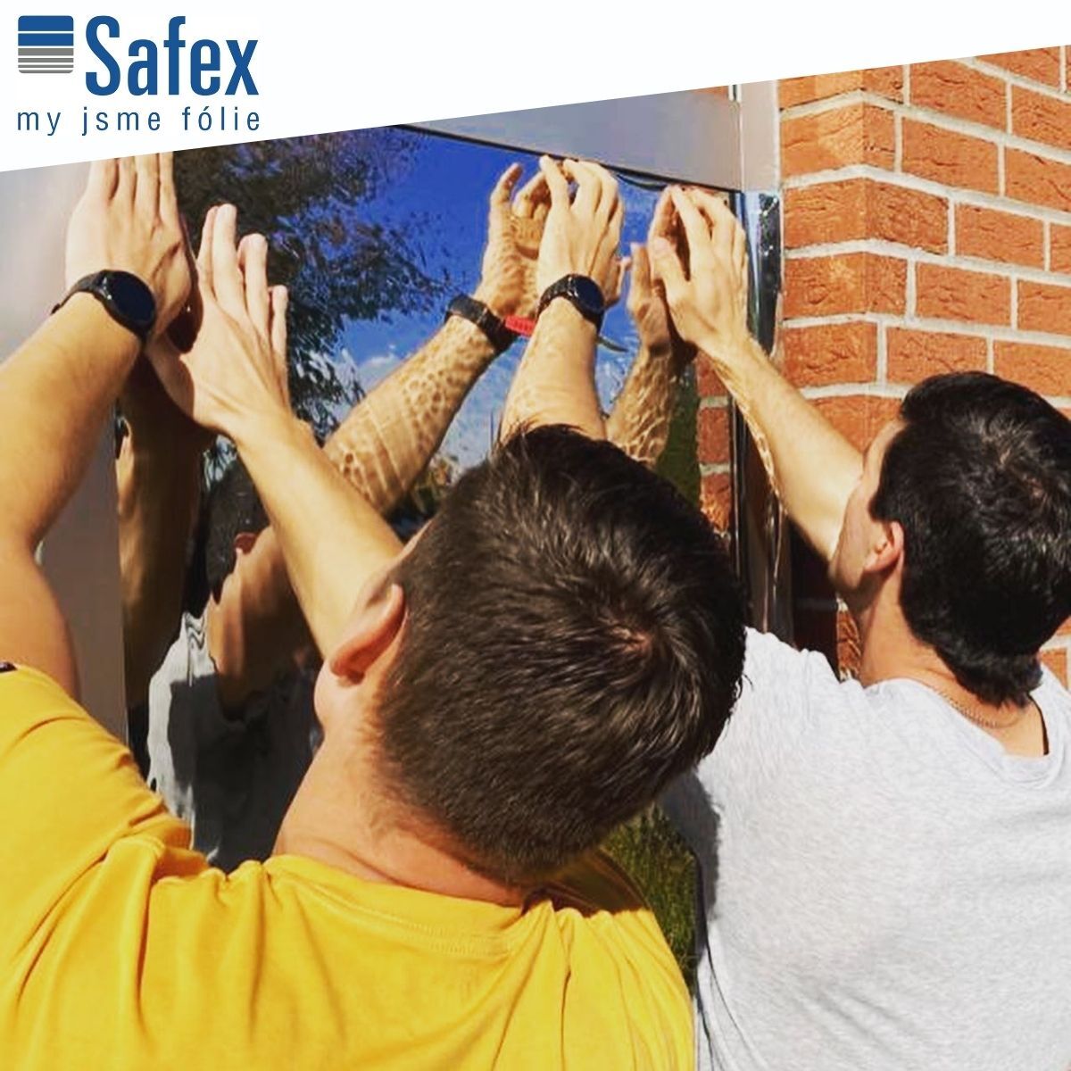 Vše, co jste chtěli vědět o lepení fólie na okna 