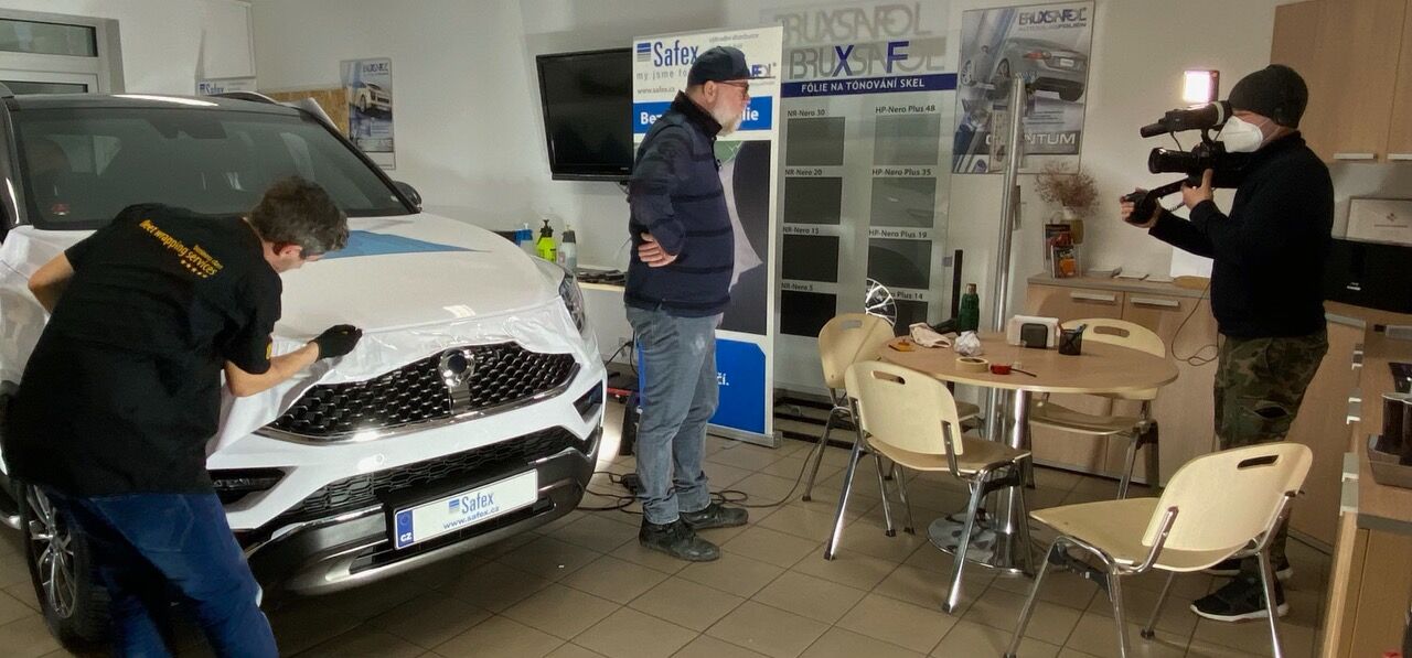 Pełna zmiana koloru samochodu do programu Autosalon.tv